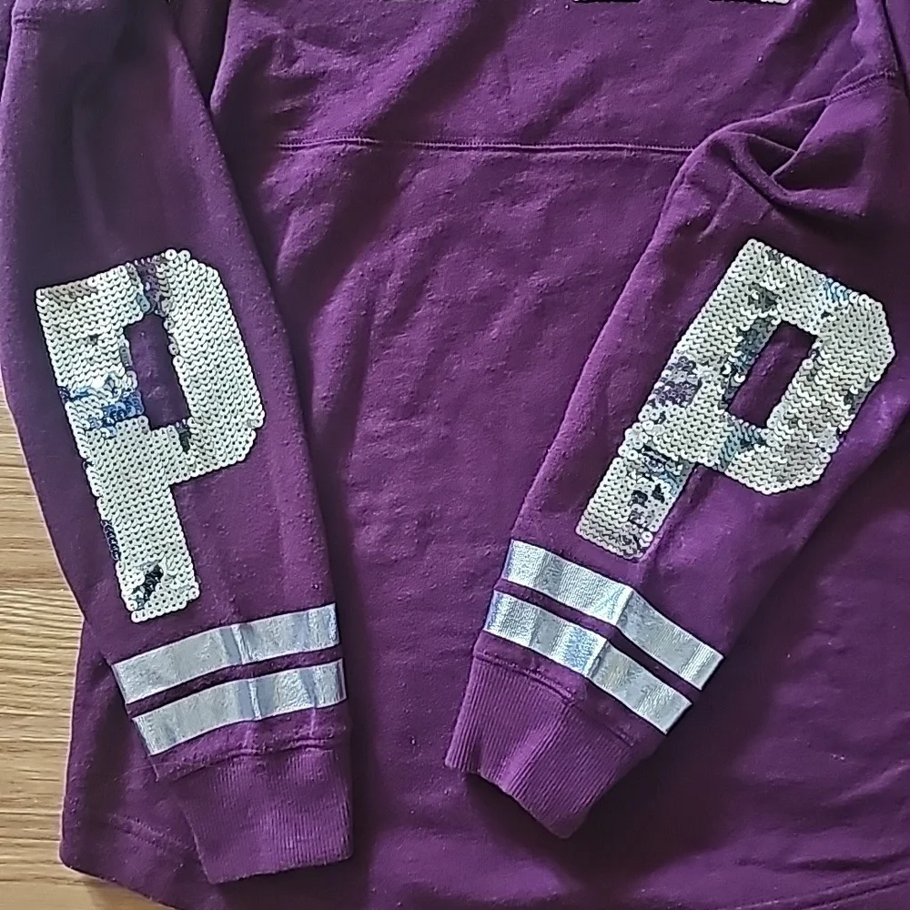 Pink Victoria's Secret Long Sleeve Dark Red Sequin Top Women's Size X-Small - Picture 10 of 12